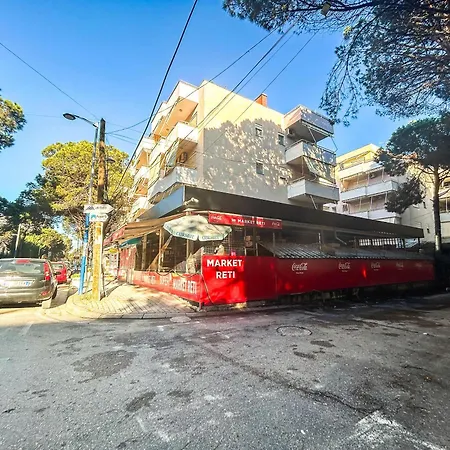 Moni 1179 * Golem (Tirana)