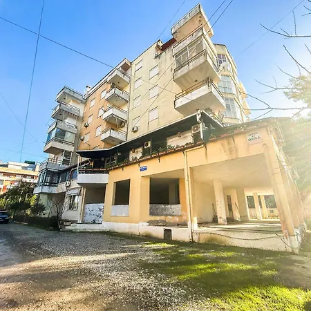 Moni 1179 * Golem (Tirana)